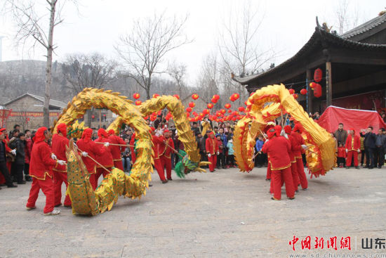 古村落上九山村举办首届古庙会(3)