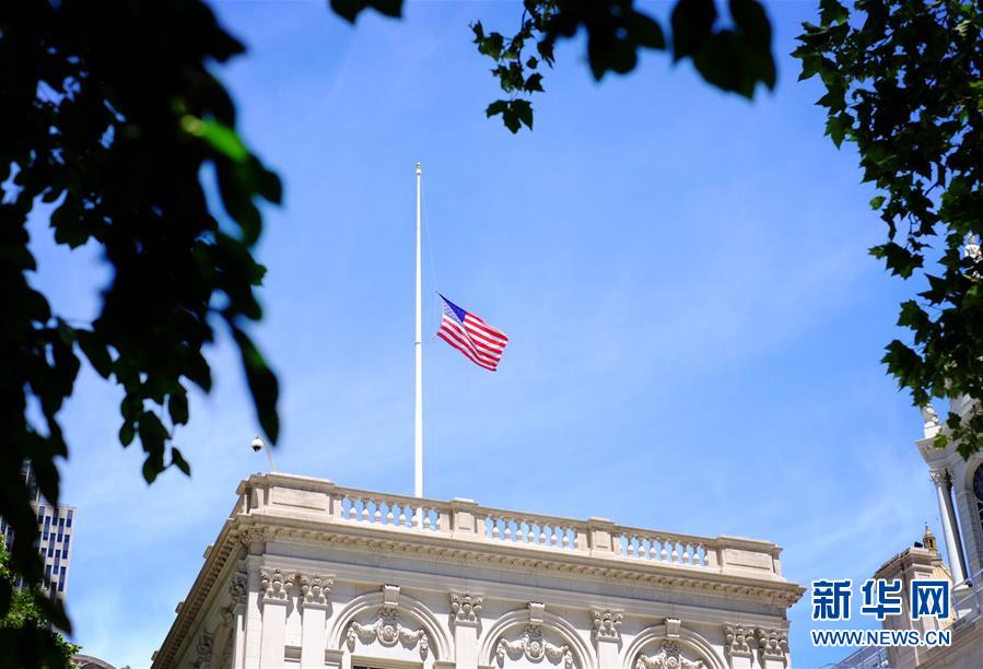 纽约降半旗哀悼奥兰多枪击遇难者