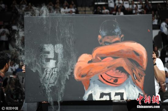 再见21号!马刺为邓肯举行球衣退役仪式