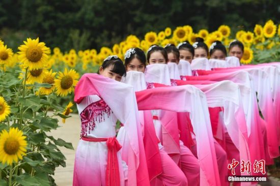 王者荣耀在走下坡路?或许有机会抢占更大的市