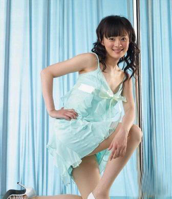 娘娘也有黑历史 孙俪旧照大波浪头配黑丝