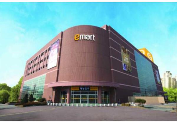 春节济州岛旅游热，大型超市易买得人气高涨