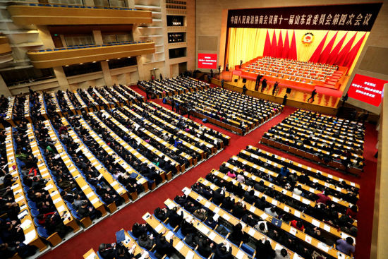 山东政协会议远程视频港澳委员 搭建协商平台