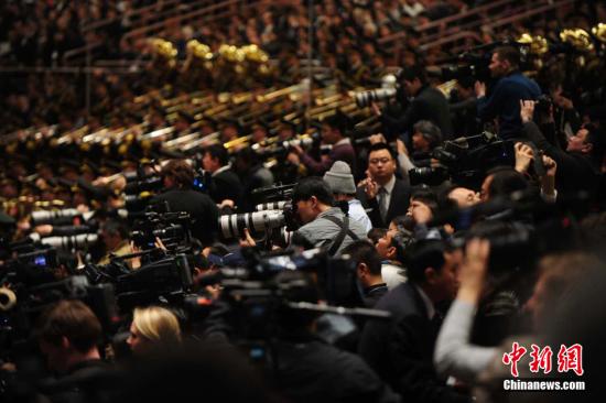 解读政府工作报告:爬坡过坎 中国经济有足够定