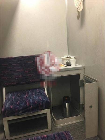 妙龄女称遭动车乘警长下药 被要求同看黄片(组