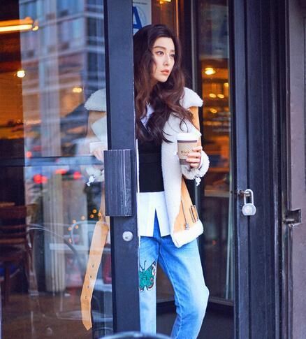 范冰冰婚前减肥告别微胖界?搭牛仔裤早春街拍