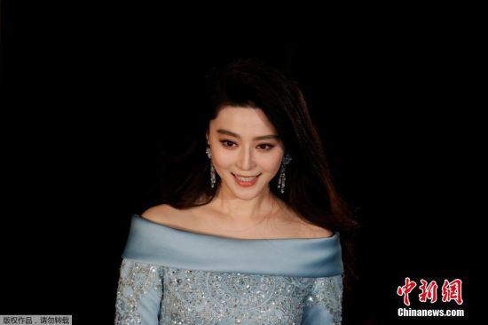 范冰冰获封影后 亚洲电影大奖颁奖礼举行