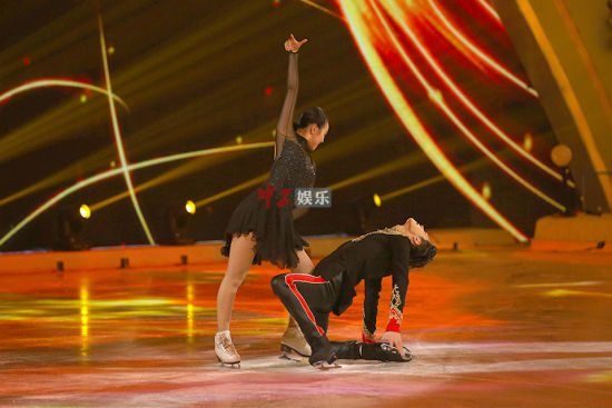 李菲儿夺冠《跨界冰雪王》 完美表现自己