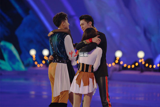 李菲儿夺冠《跨界冰雪王》 完美表现自己