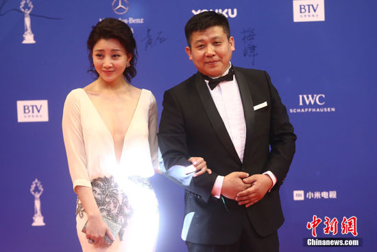 众星亮相北影节闭幕式红毯