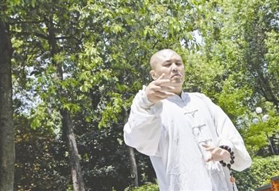 传统武术不堪一击?太极拳师20秒被搏击打败