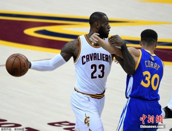 勇士118-113骑士 NBA总决赛第三场