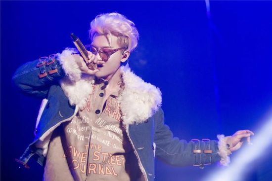 黄子韬加盟《这!就是街舞》节目 任明星队长