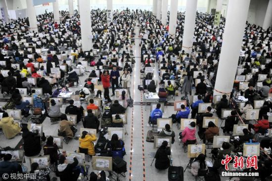 2018年高考艺考开幕 济南六千考生同场竞技