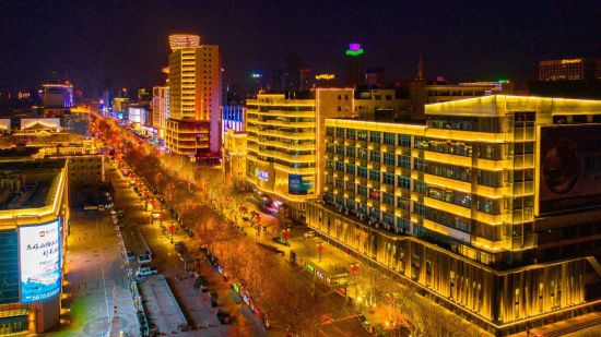 火树银花不熄灯济南夜景照亮市民抗疫信心