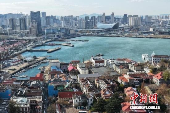 123գɽ̨ѩḲ߽̺ӳ洬ʯܵ׺䣬ճһ׺гıջ˻Ƭ 