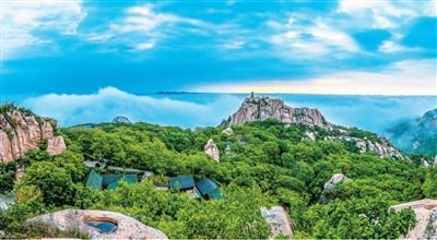 五莲山风光。 李岩 摄