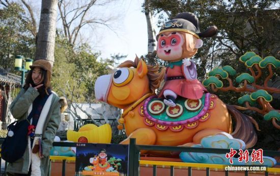 1��22�գ�ɽ��ʡ�����е�45�����µ�һȪӭ�����ư�װ������������С�����ƻ��ԡ������ںӡ���ӳȪ�ǡ�Ϊ���⣬�Ի��Ǻ�Ϊ�ᣬ��������ͻȪ������̶�����������ƾ���ͼΪ�ο��ڡ���Ԫ�ء�����ǰ���ա�