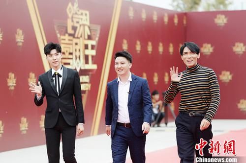 《跨界喜剧王》第二季巅峰决战 于毅来势汹汹踢馆