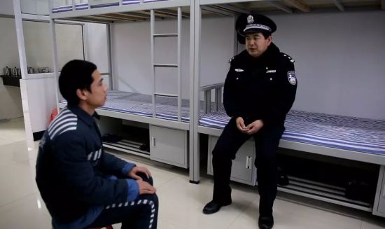 鲁宁监狱跨五省行程两千公里送刑满出狱人员回家