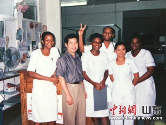 ���ж���������׶�ҽԺ�벿��ҽ����Ա��Ӱ