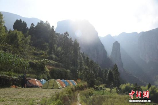 ���գ��������㽭�ɾӹ��۴�¶Ӫ��������� ����