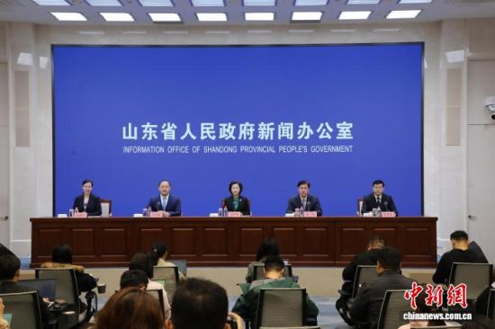 新闻发布会现场。崔晗 摄 新闻发布会现场。崔晗 摄