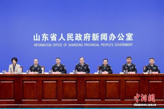 11月5日,山东省政府新闻办召开发布会,介绍“十四五”时期山东以高水平安全护航高质量发展情况。山东省政府新闻办供图 11月5日,山东省政府新闻办召开发布会,介绍“十四五”时期山东以高水平安全护航高质量发展情况。山东省政府新闻办供图