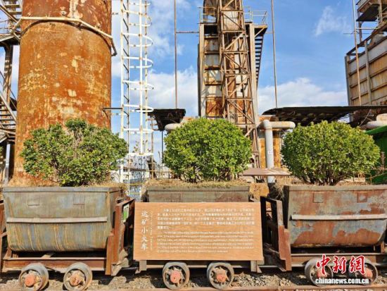 �����ڼ�������������ݽֵ��һ�ɽ���ɽ����ɽ���Ļ�����԰���������������մɲ�ҵ���ݽ�֮·��������������ɽ��չ���ݡ���̩���乤�����������ȵ�һϵ�ж��߽��ĵľ��㡣ɽ����ɽ���Ļ�����԰��ͼ