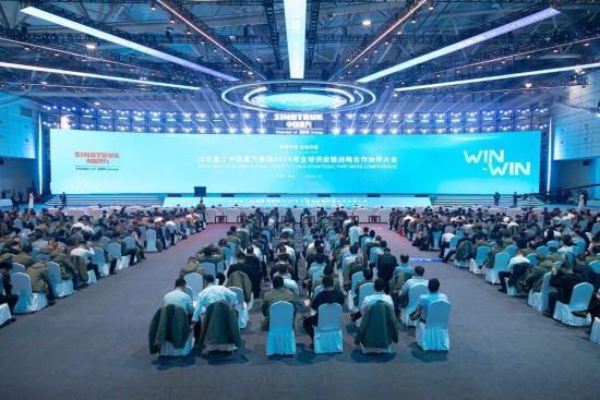 中国重汽供图 中国重汽供图