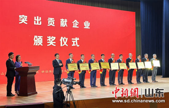 沈广安 摄 沈广安 摄