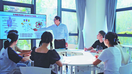 ����ͼΪ������ѧ��С�໯�����ý�ѧ������������ѧ��ͼ