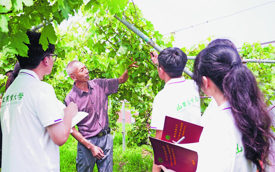 ����ѧУ��չ������ѧ������� ��Ϊ���������ס�����л��ͼƬ����ɽ��ũҵ��ѧ�ṩ