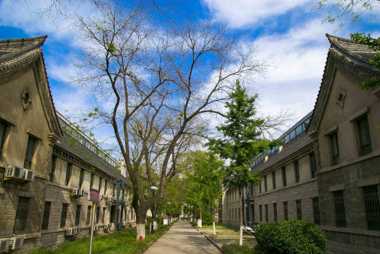 45号山东大学蔡清香山东大学趵突泉校区的那些古老建筑