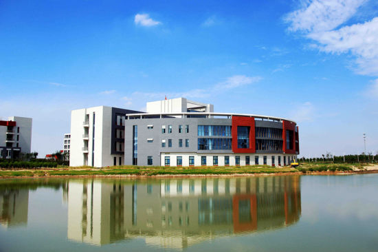 图片拍摄地点:潍坊职业学院滨海校区