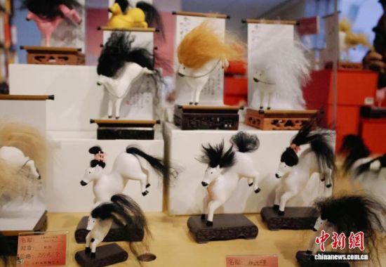 ��������ͼ��ɽ���������Ĵ�ר��չ�²�ͬ���͵ġ�����롱������ ��