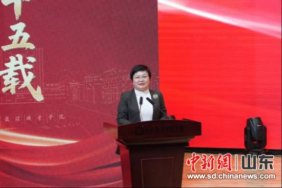 ѧԺ��ί����ܾ��ڽ����лع���ѧԺ��ʮ���塱�������ο�Խ��չ���̣��ܽ��ˡ�ʮ���塱�����ڵ������졢רҵ���衢ʦ�ʶ��顢������ȷ���ȡ�õ�ͻ���ɼ���ѧԺ��ͼ��